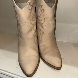 Women's Cream Western Boots